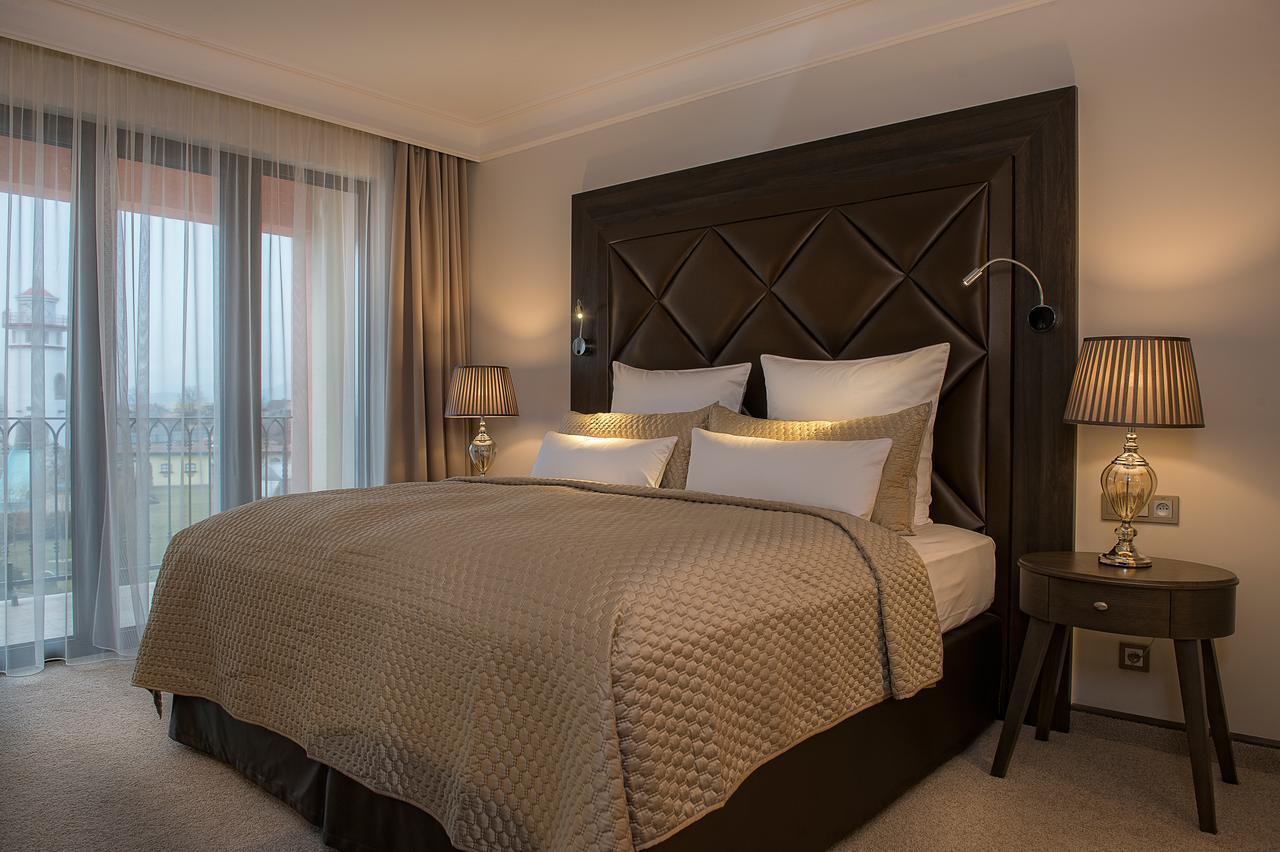 פרשוב Villa Plaza Boutique Hotel & Spa מראה חיצוני תמונה