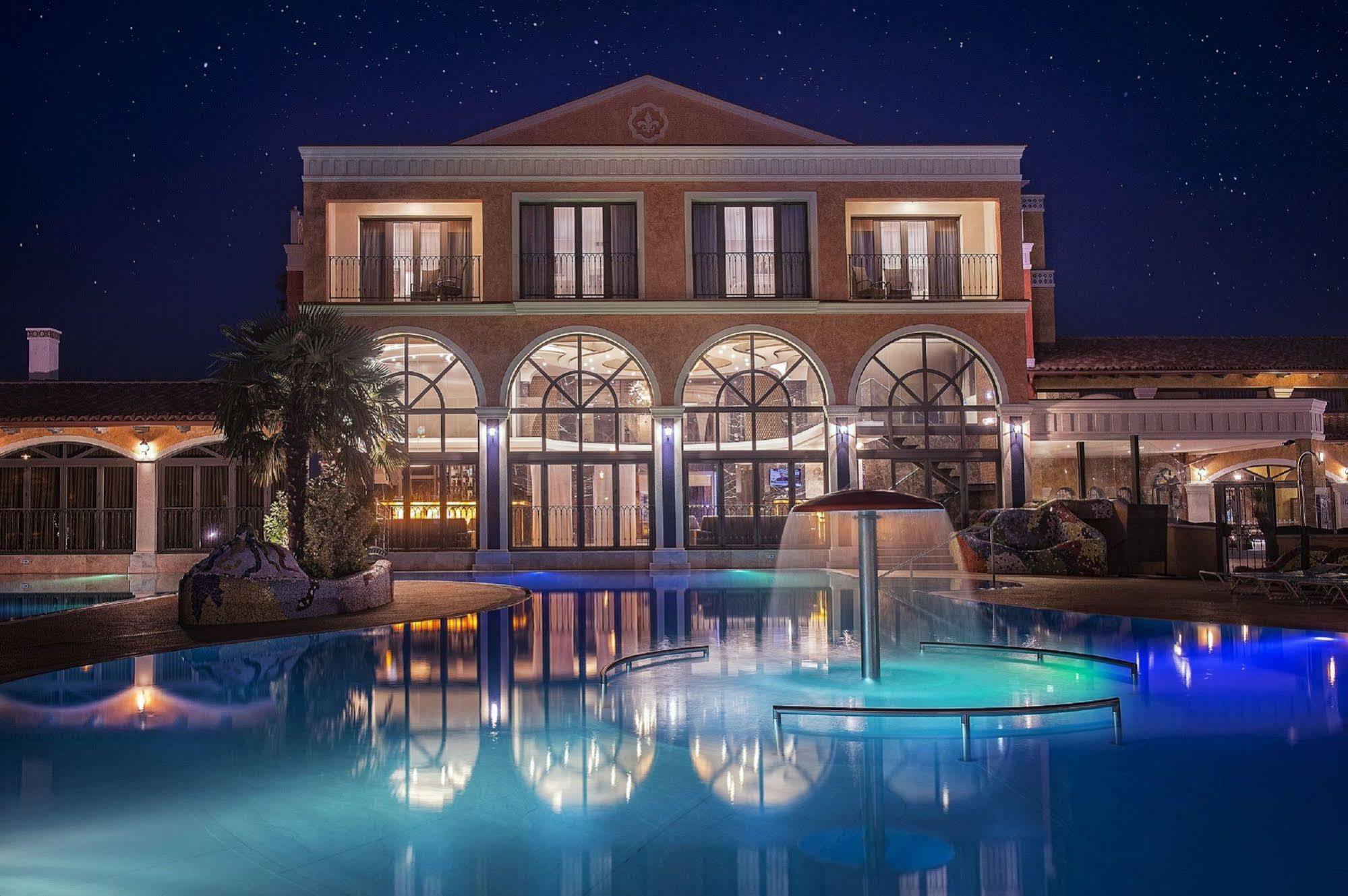 פרשוב Villa Plaza Boutique Hotel & Spa מראה חיצוני תמונה