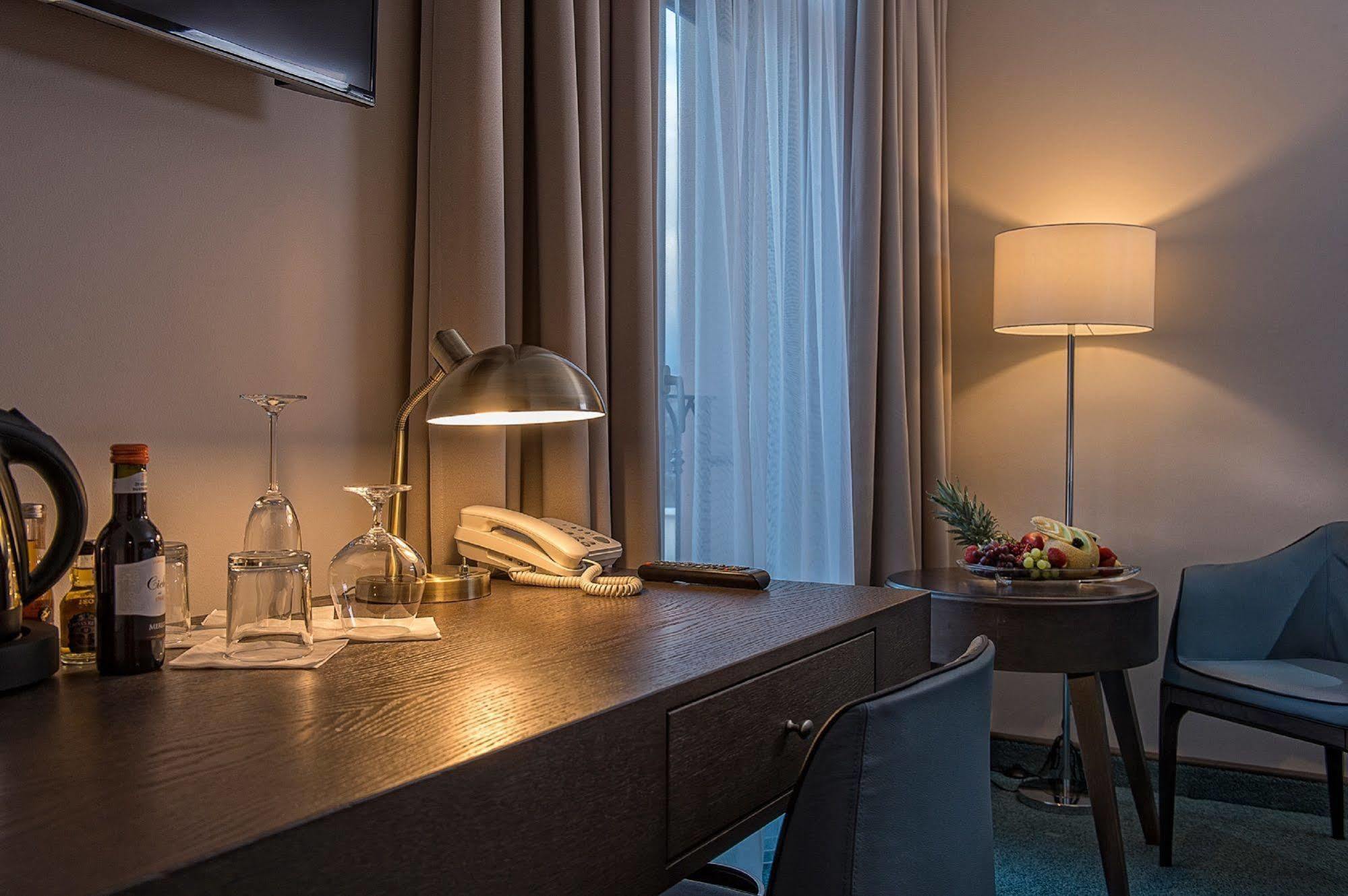 פרשוב Villa Plaza Boutique Hotel & Spa מראה חיצוני תמונה